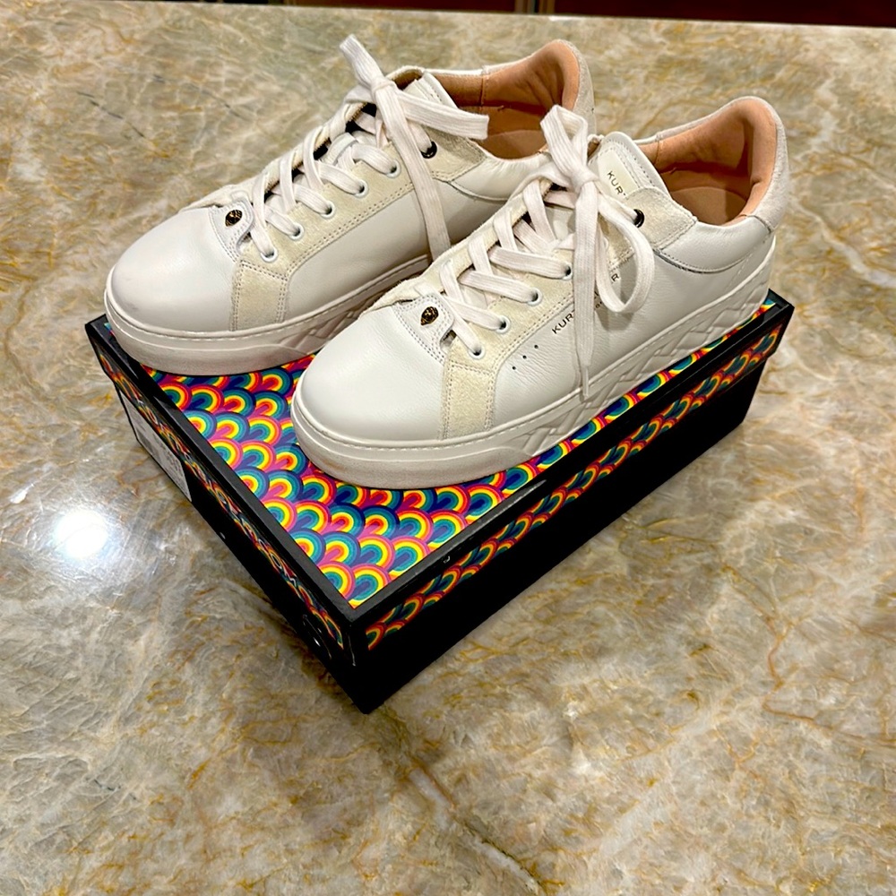 Kurt Geiger platform sneaker 
Great condition leather and suede